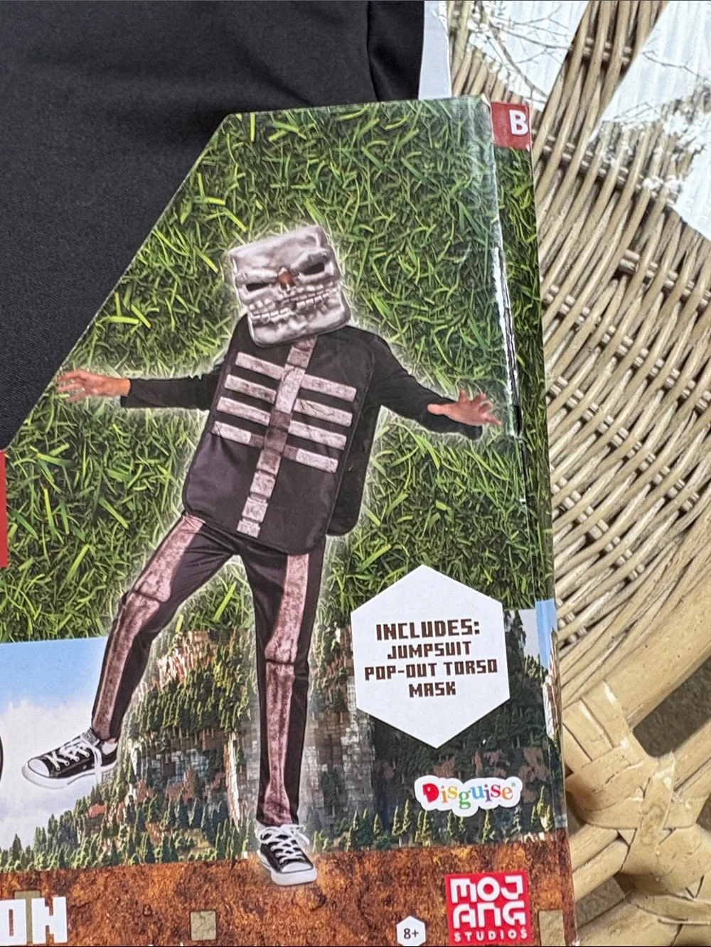 NIB Minecraft Boys' Black Pop-out Skeleton Halloween Costume (Size M 8)